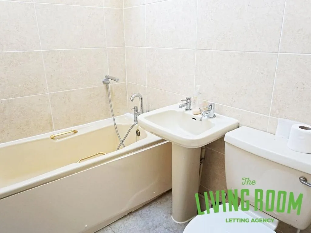 5 bedroom house for rent