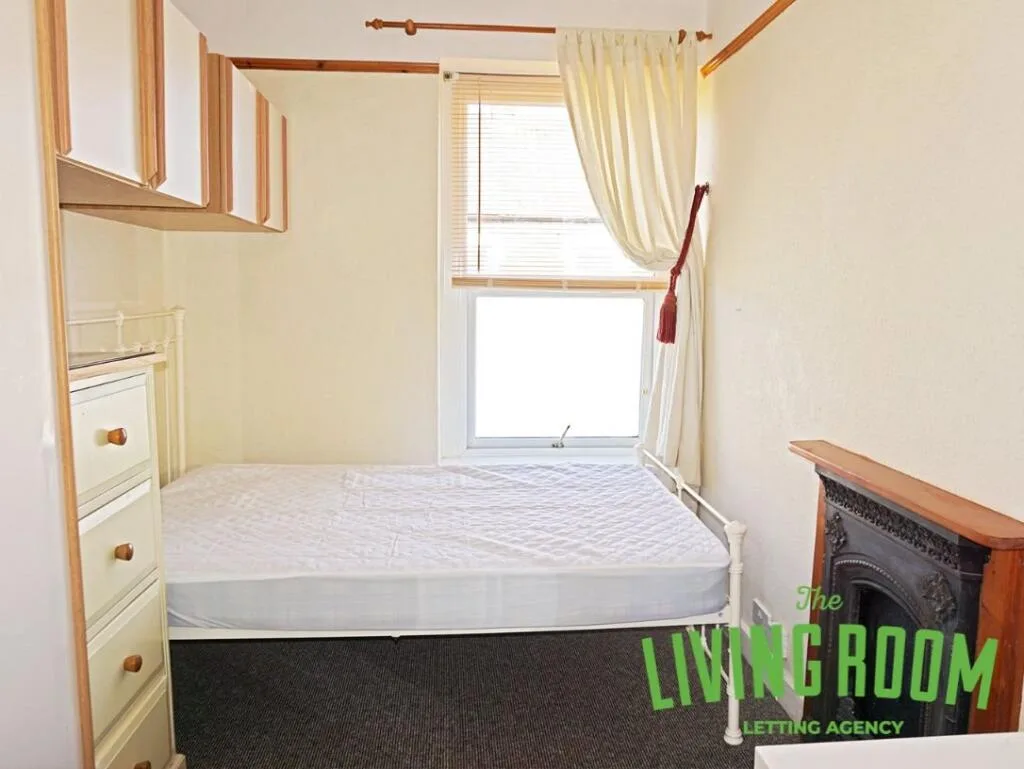 5 bedroom house for rent