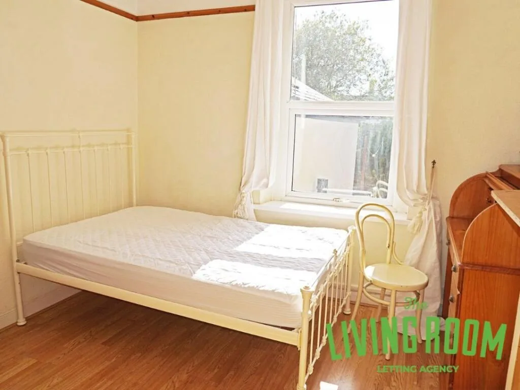 5 bedroom house for rent