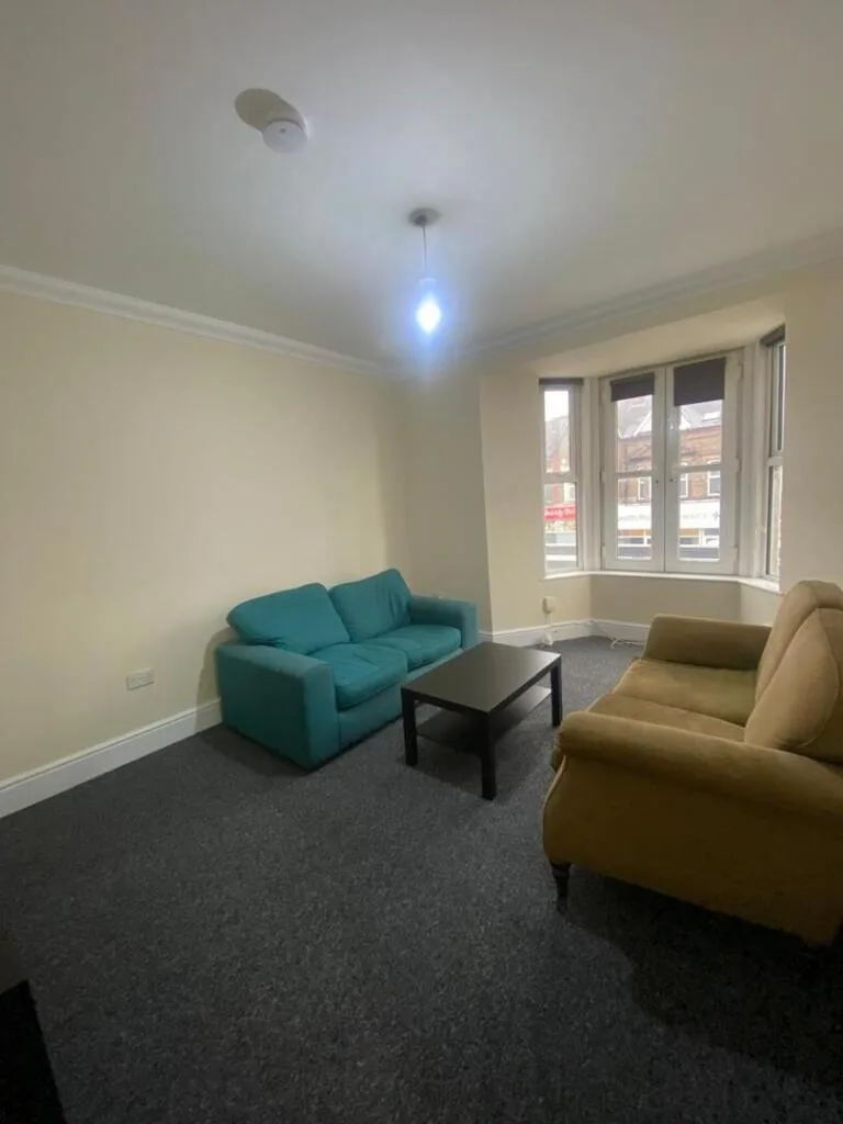 5 bedroom flat for rent