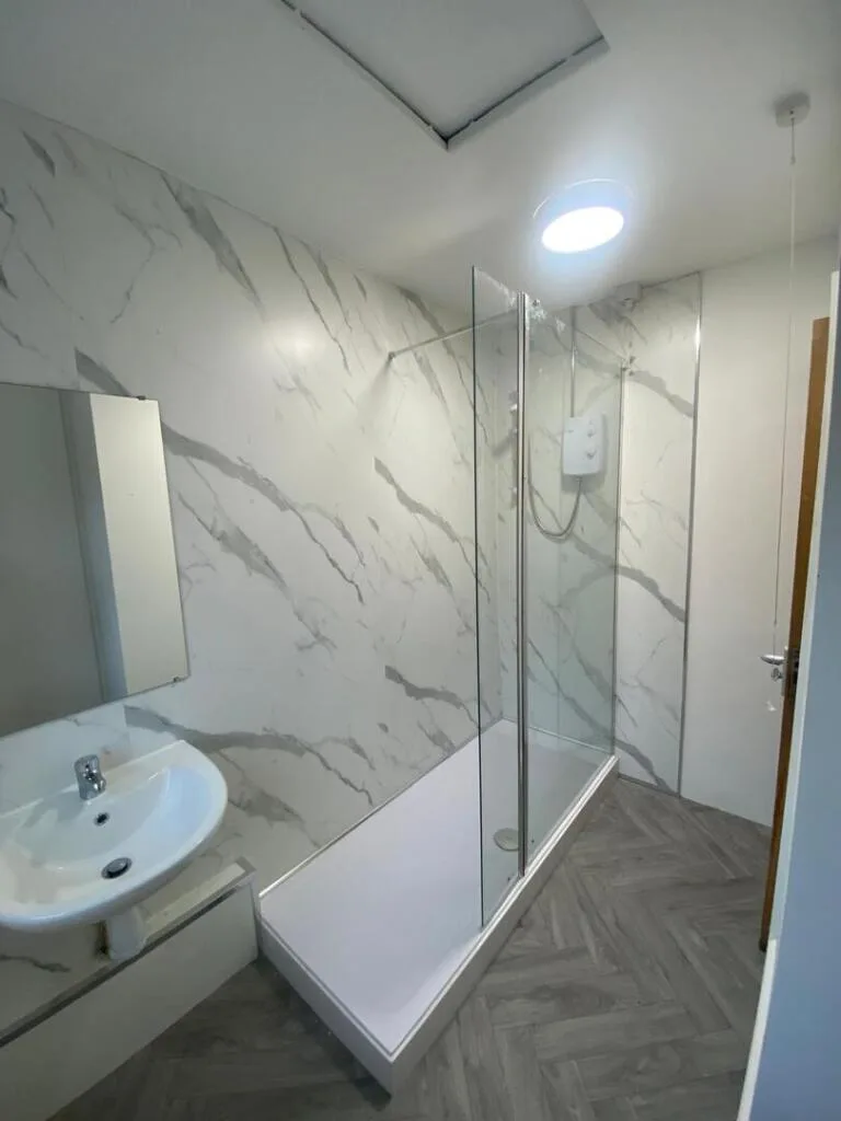 5 bedroom flat for rent