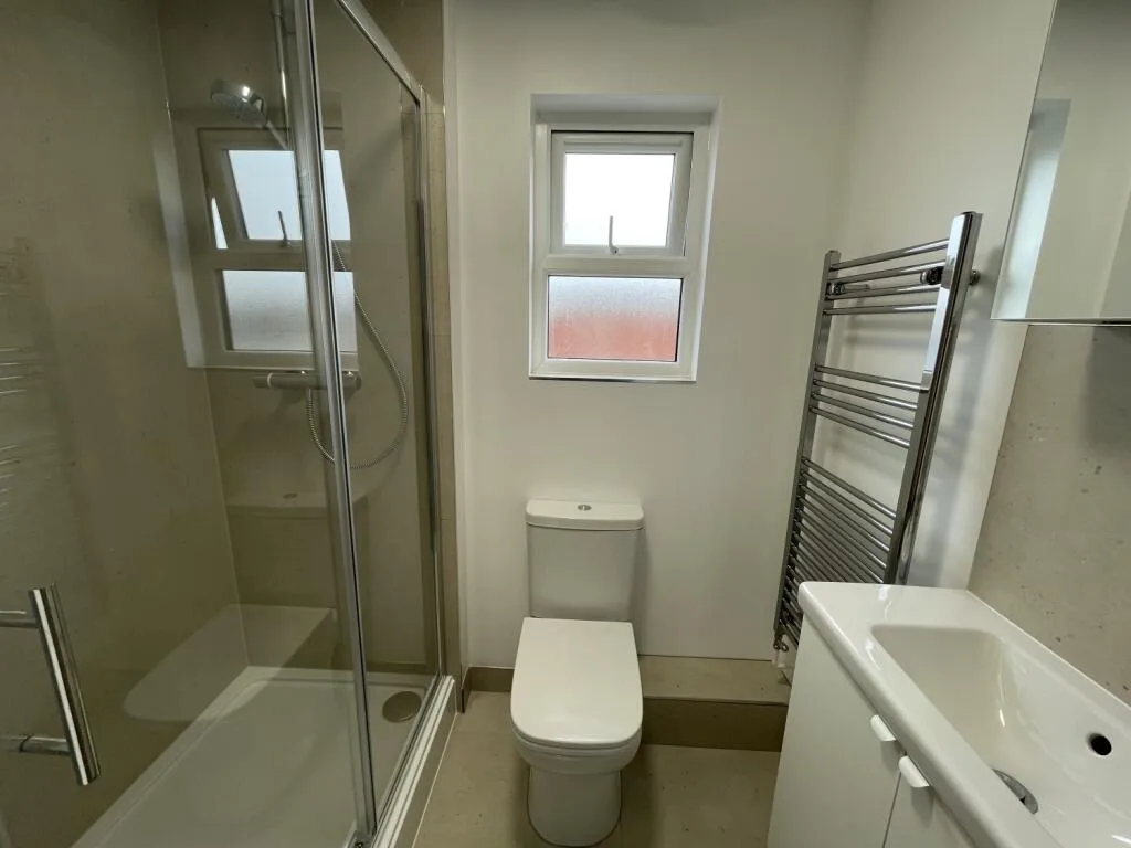 7 bedroom terraced house for rent