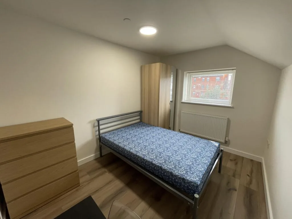 7 bedroom terraced house for rent