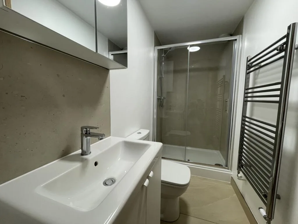7 bedroom terraced house for rent