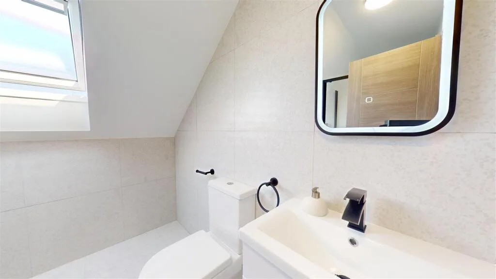 8 bedroom house for rent