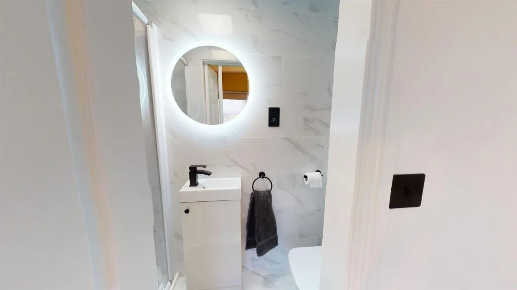 6 bedroom house for rent