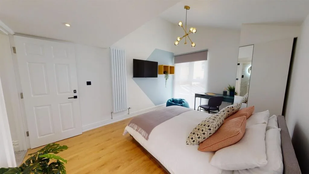 6 bedroom house for rent