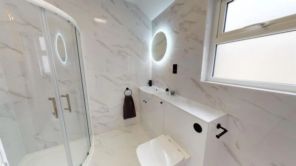 6 bedroom house for rent