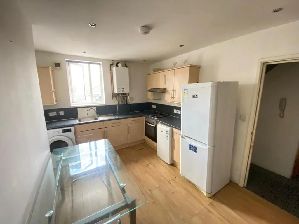 3 bedroom flat for rent