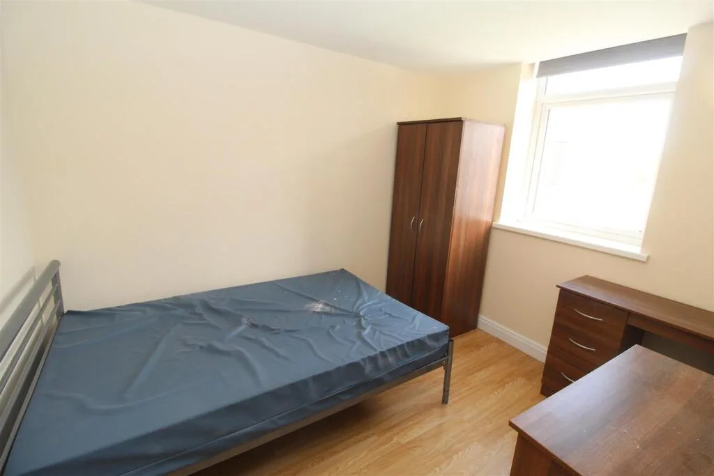 7 bedroom house for rent