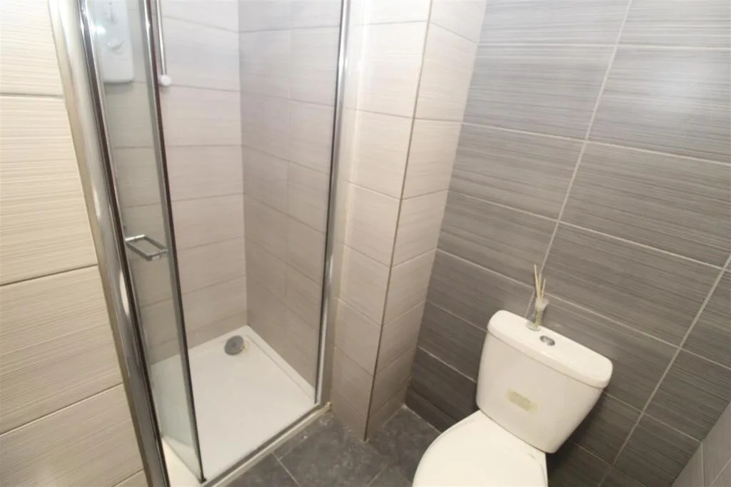 7 bedroom house for rent