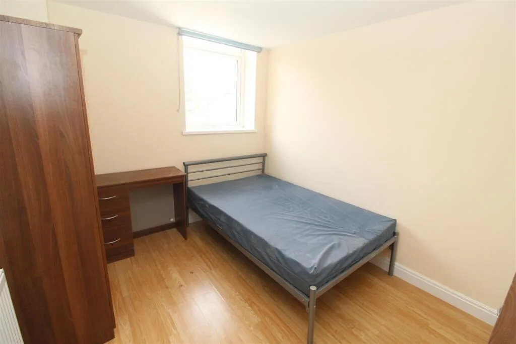 7 bedroom house for rent