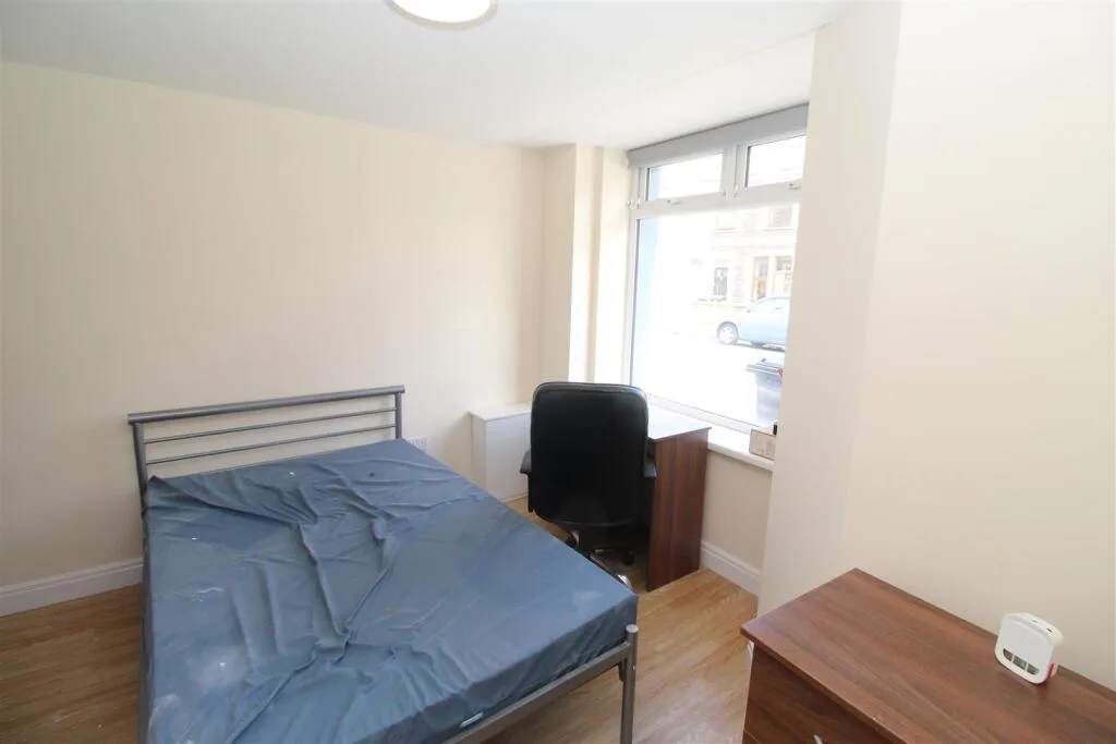 7 bedroom house for rent