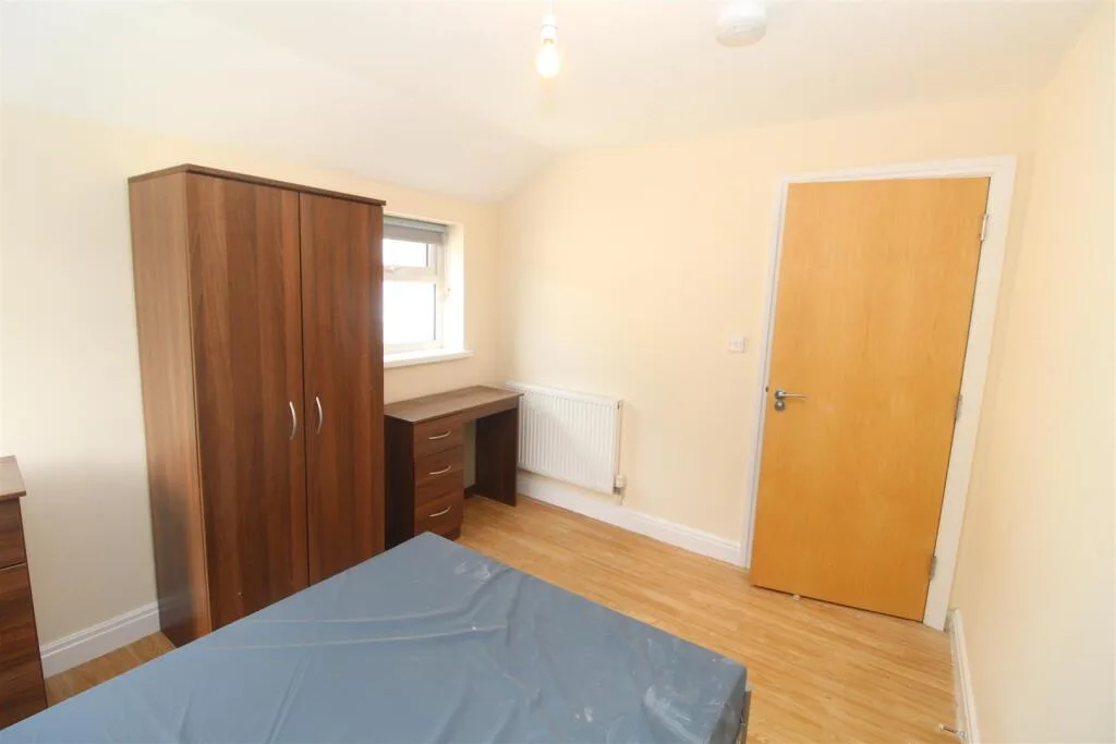 7 bedroom house for rent
