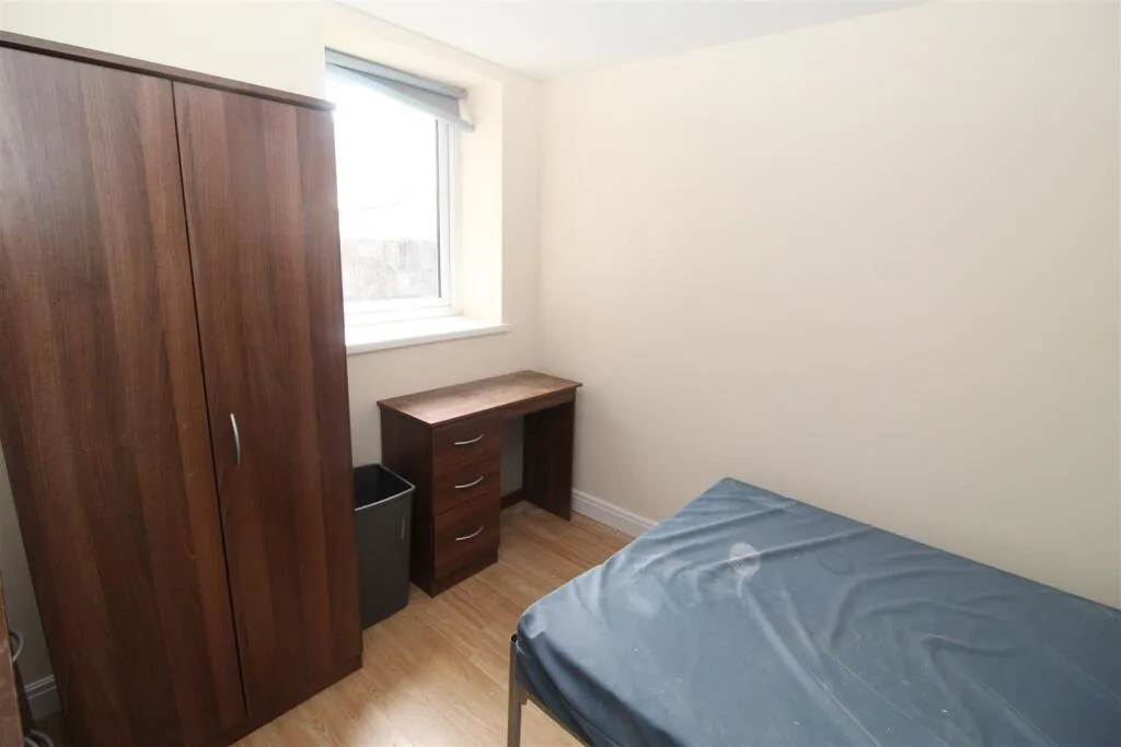 7 bedroom house for rent