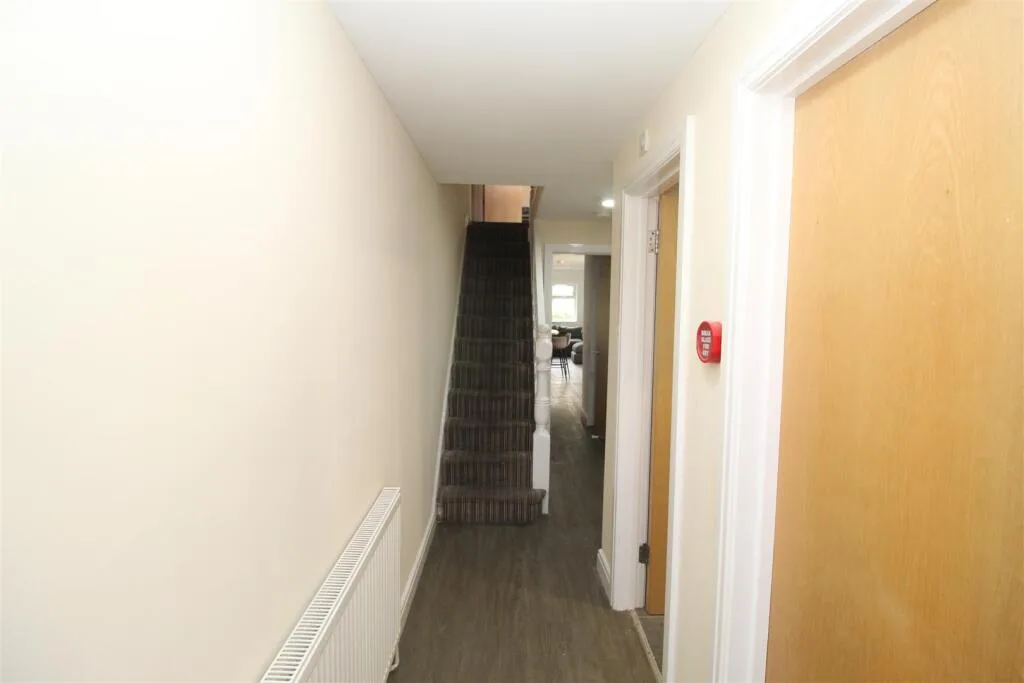 7 bedroom house for rent