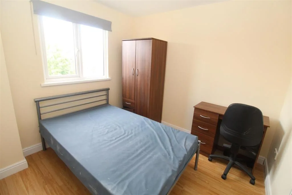 7 bedroom house for rent