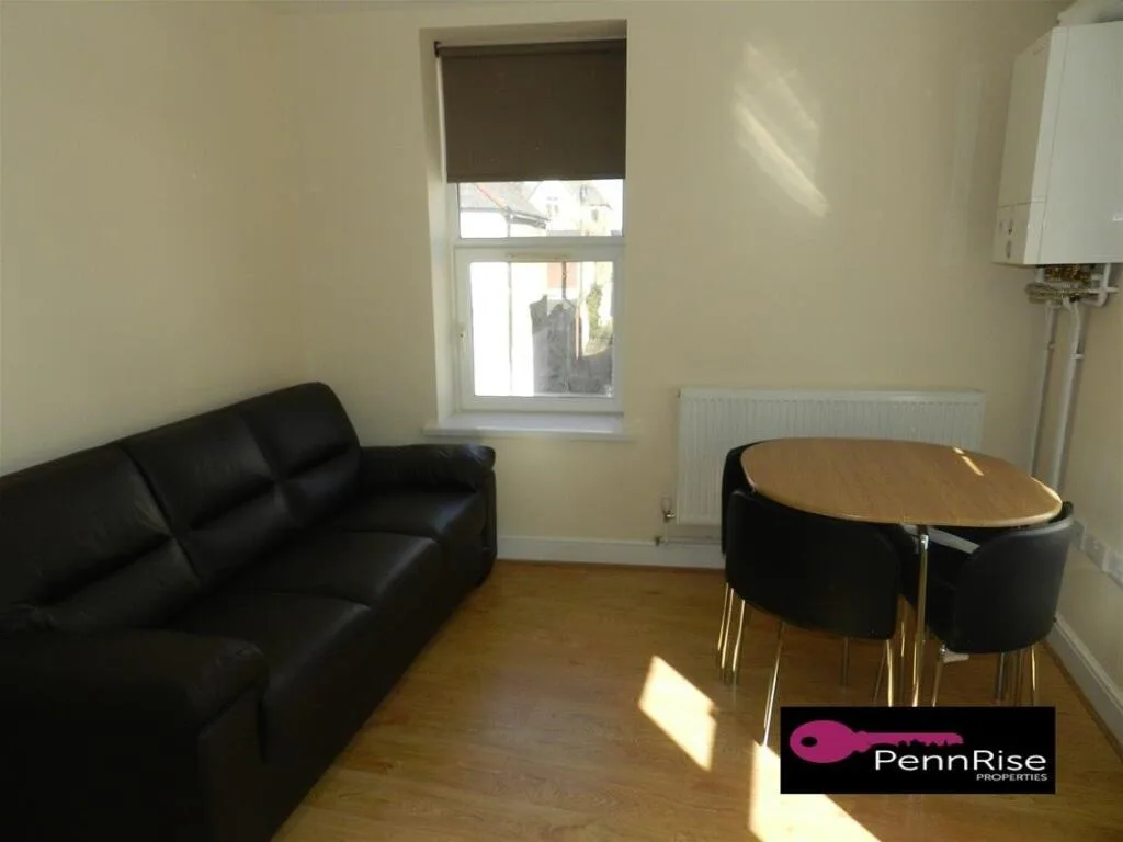 3 bedroom flat for rent