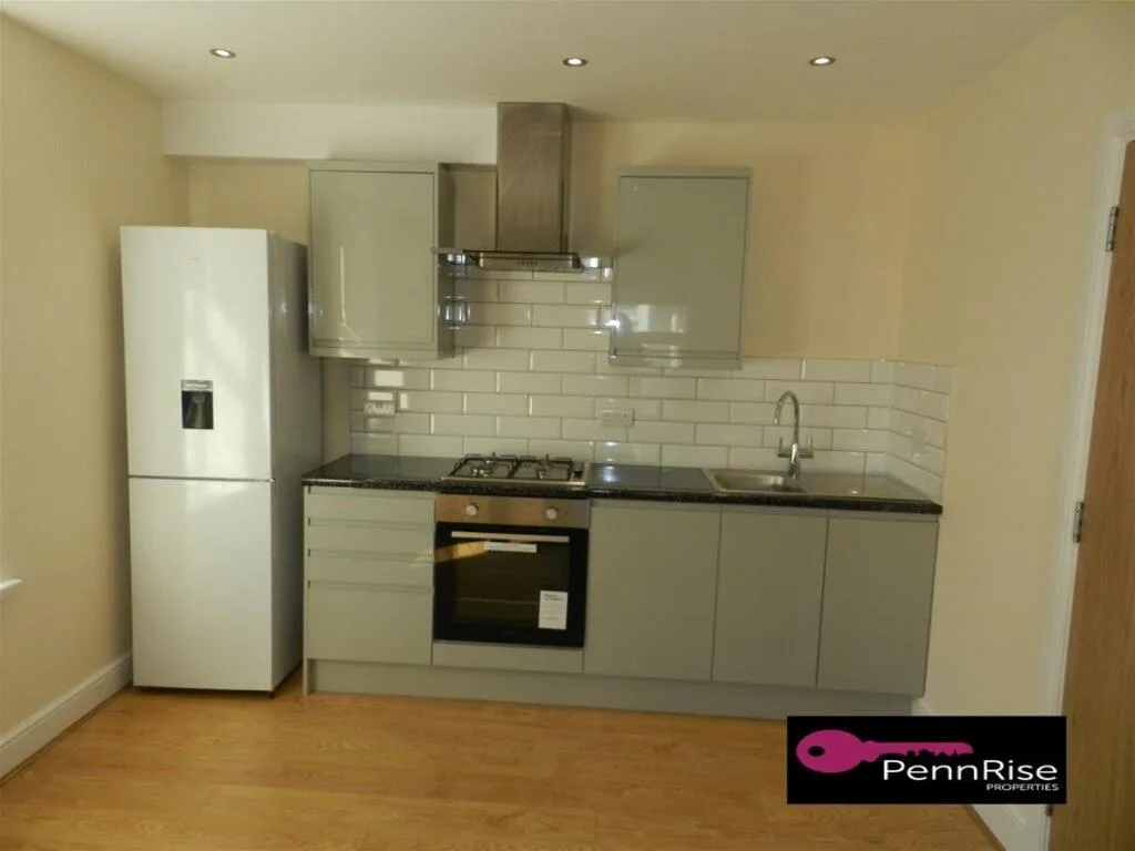 3 bedroom flat for rent