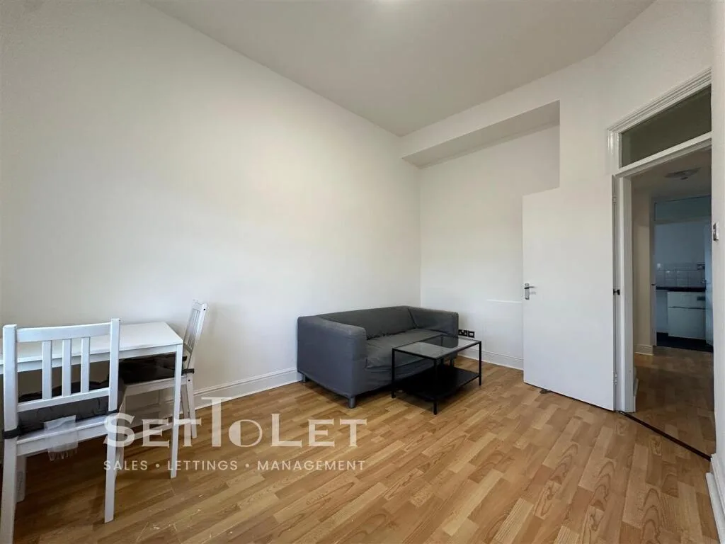 1 bedroom house for rent