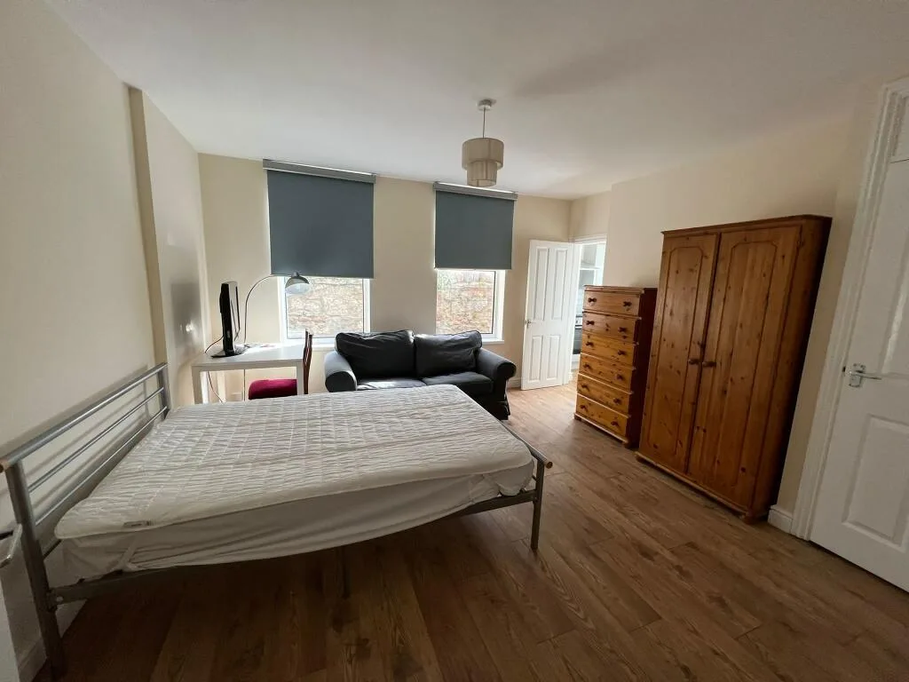 Studio apartment for rent