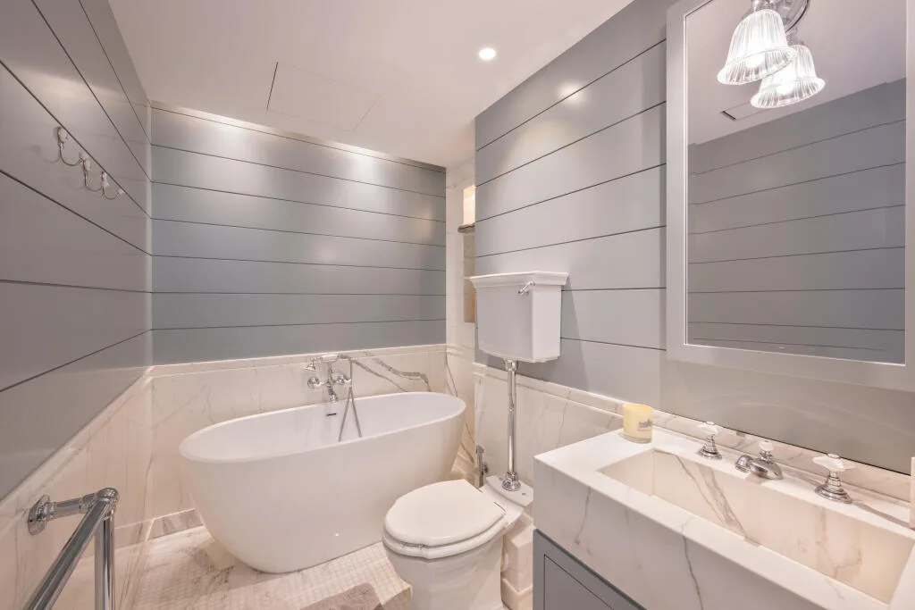 5 bedroom semi-detached house for rent