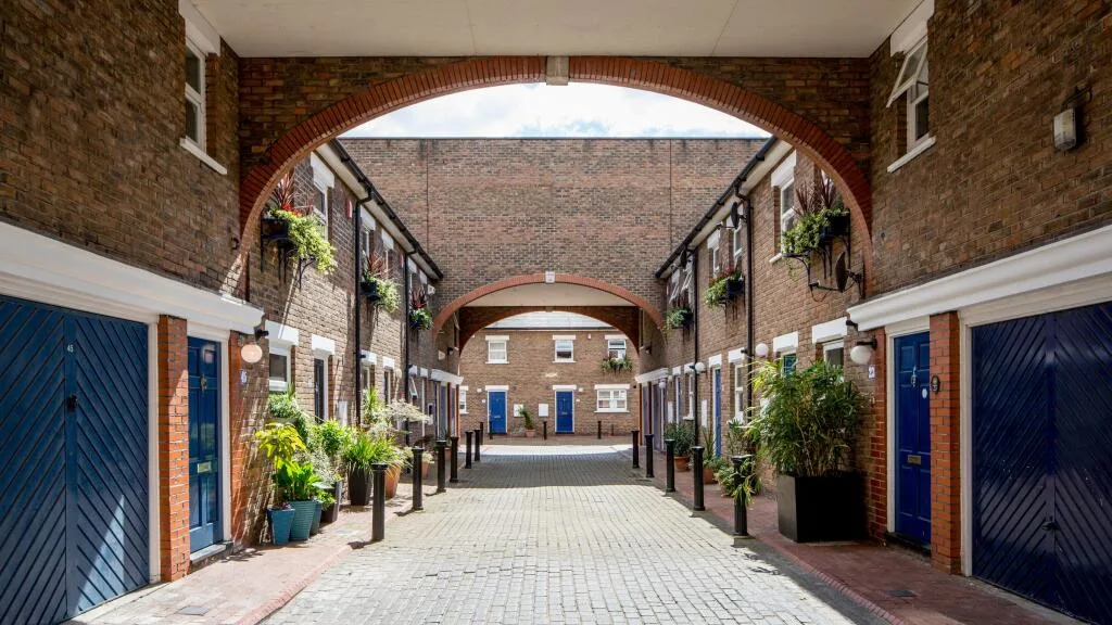 2 bedroom ground floor flat for rent