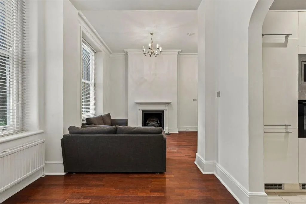 2 bedroom flat for rent