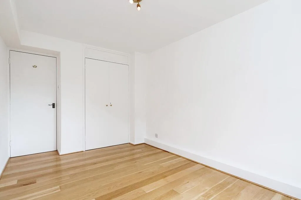 2 bedroom maisonette for rent