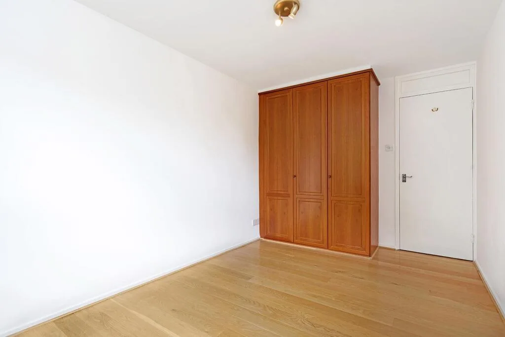 2 bedroom maisonette for rent