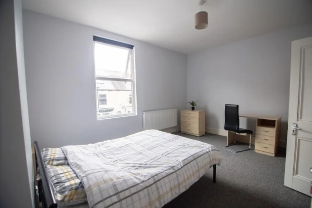 4 bedroom terraced house for rent