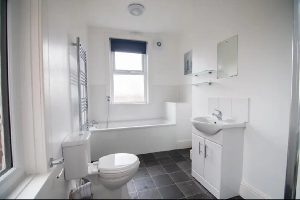 4 bedroom terraced house for rent