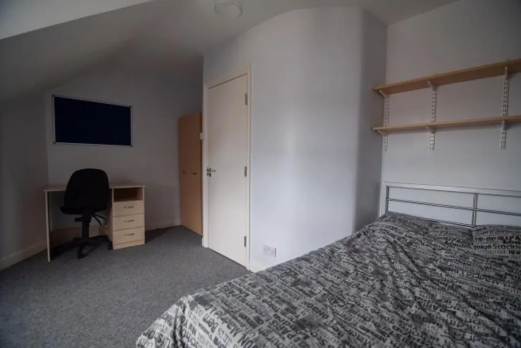 4 bedroom terraced house for rent
