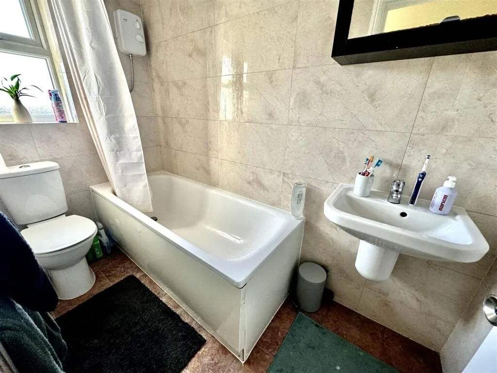 4 bedroom apartment for rent