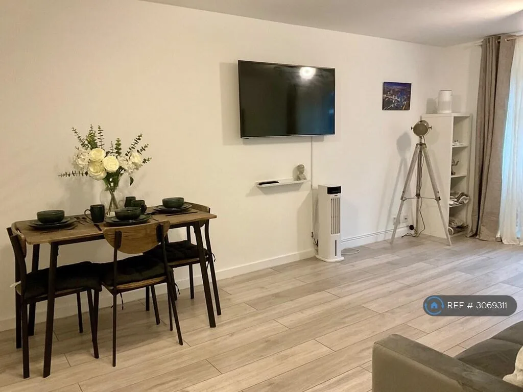 1 bedroom flat for rent