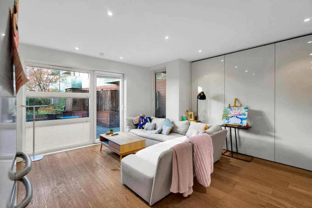2 bedroom flat for rent
