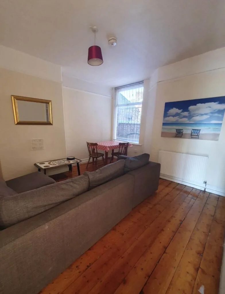 5 bedroom terraced house for rent
