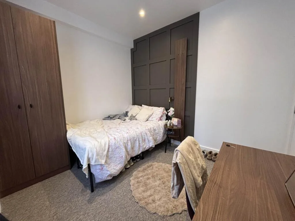 6 bedroom terraced house for rent