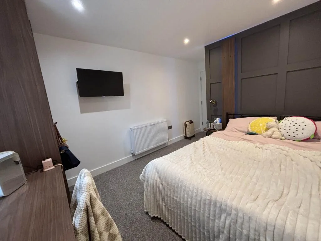 6 bedroom terraced house for rent