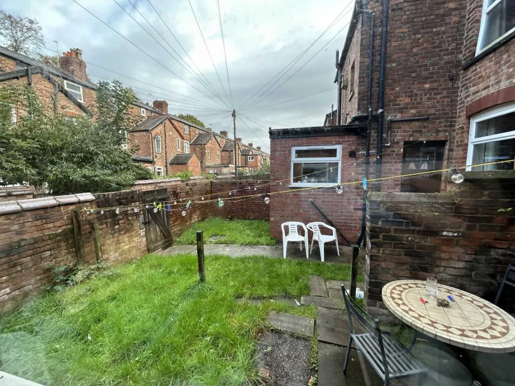 4 bedroom terraced house for rent