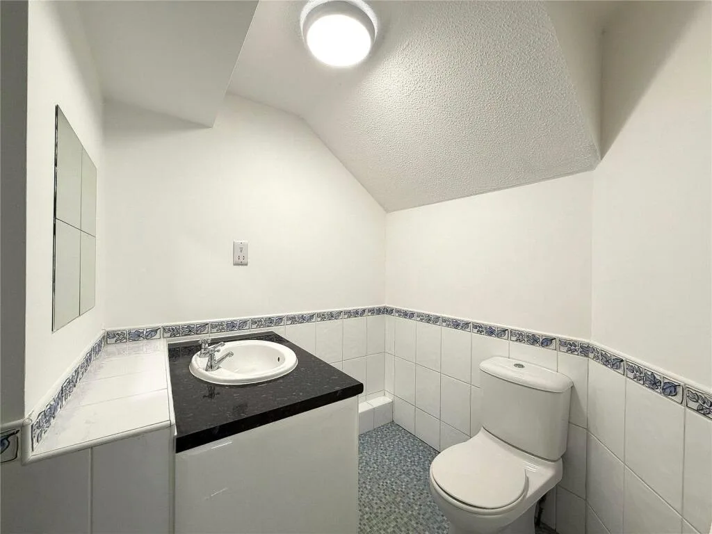 4 bedroom terraced house for rent