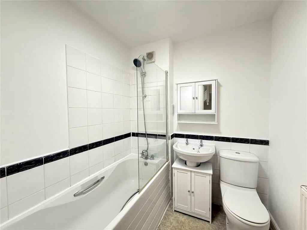 4 bedroom terraced house for rent