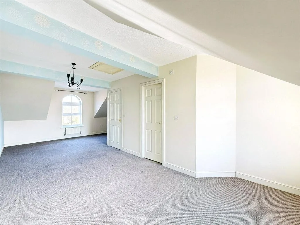 4 bedroom terraced house for rent