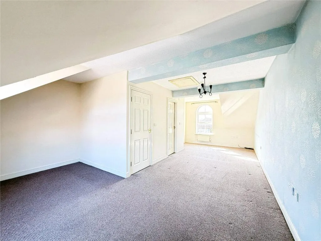 4 bedroom terraced house for rent