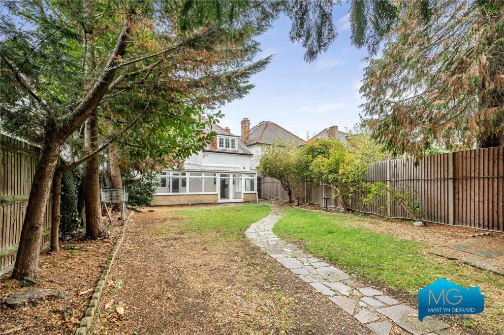 4 bedroom detached house for rent