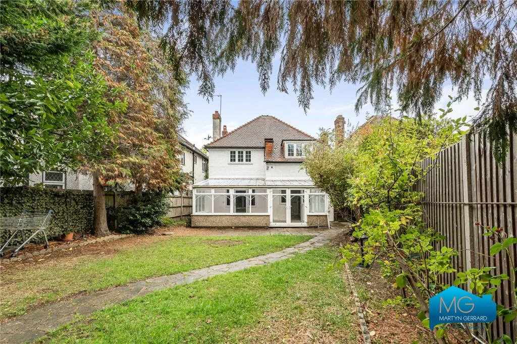 4 bedroom detached house for rent