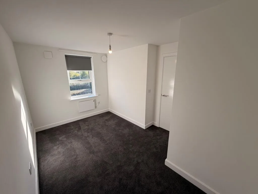 4 bedroom semi-detached house for rent