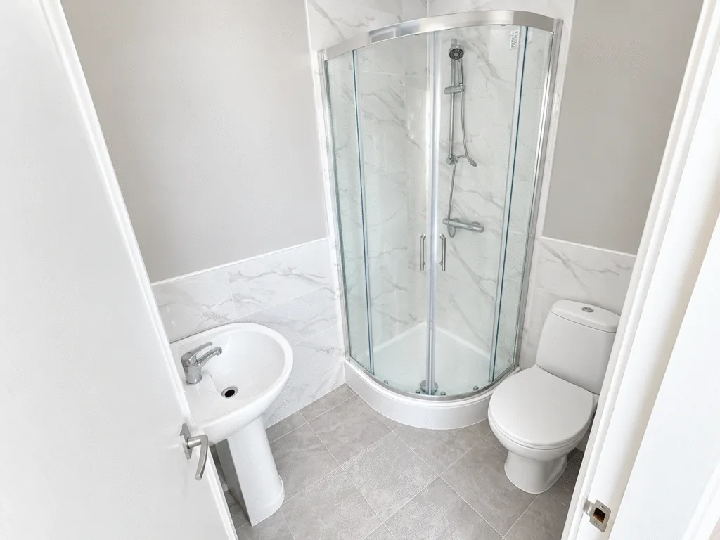 6 bedroom end of terrace house for rent