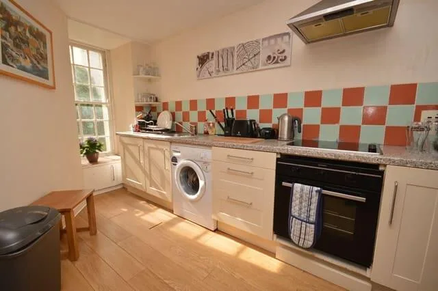 3 bedroom flat for rent