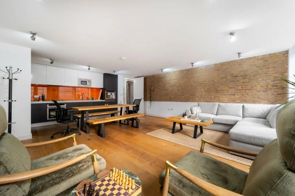 2 bedroom flat for rent